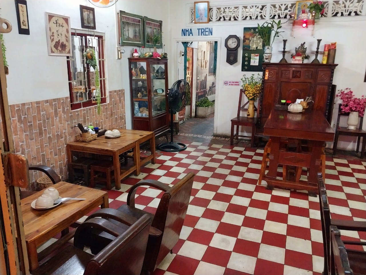 Không gian hoài cổ tại địa điểm ăn uống Cần Thơ