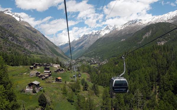 Du lịch cáp treo Klein Matterhorn Thụy Sĩ