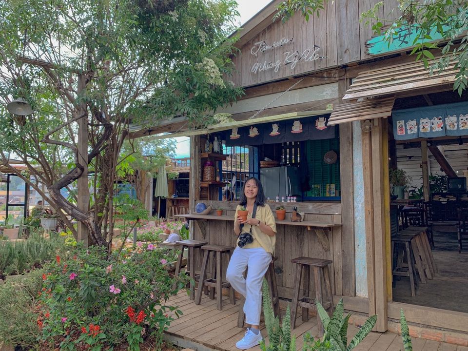 Nhà thờ Domain de Marie trong tour du lịch Đà Lạt một mình Nhà thờ Domain de Marie trong tour du lịch Đà Lạt một mình