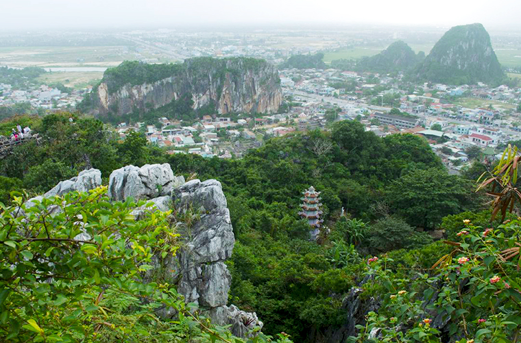 Danh thắng Ngũ Hành Sơn nhìn từ trên cao