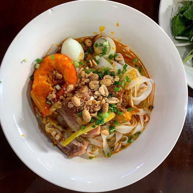 Mì Quảng đặc sản khi du lịch Đà Nẵng