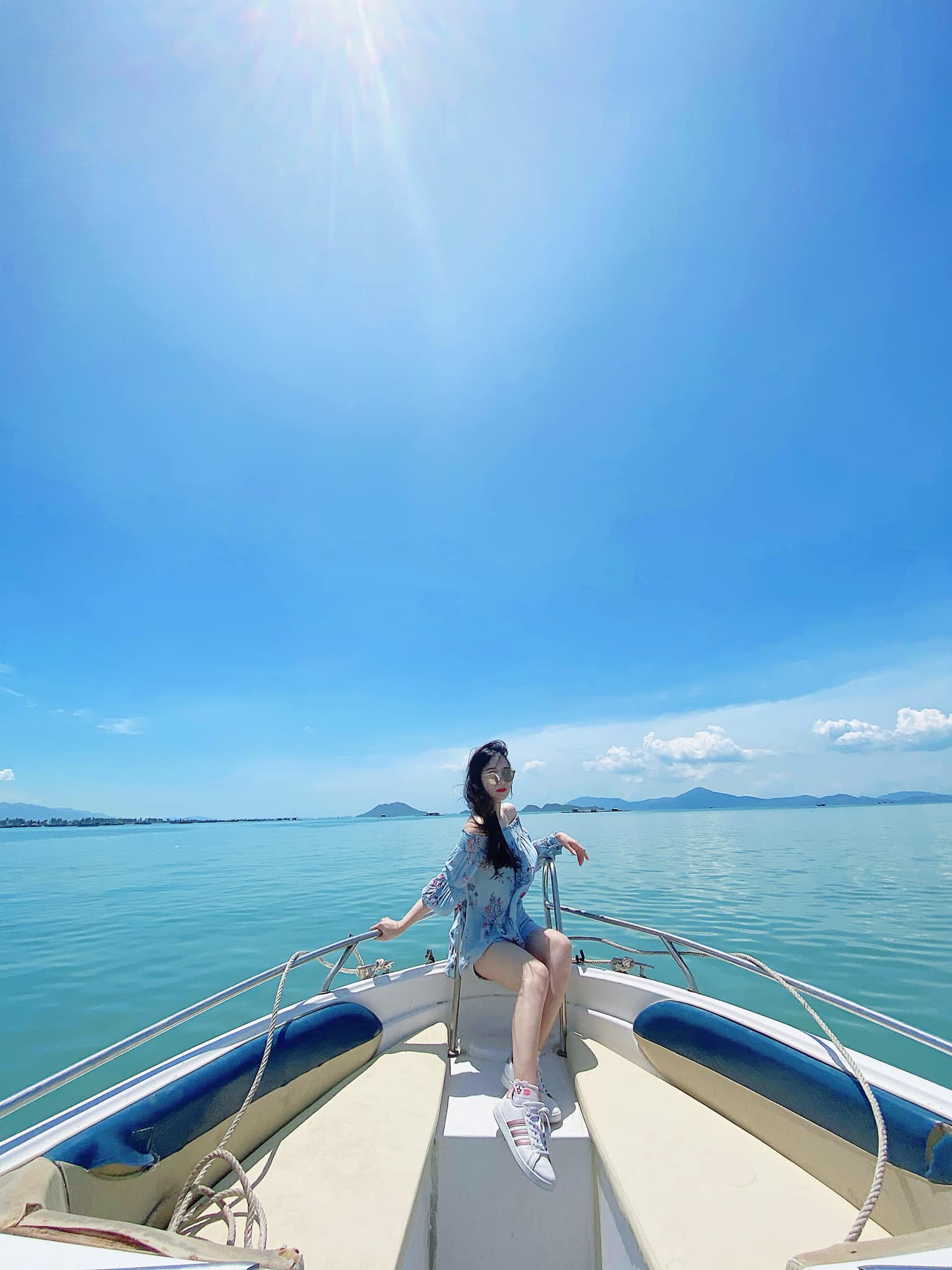 Các phương tiện di chuyển ra đảo Điệp Sơn Khánh Hòa