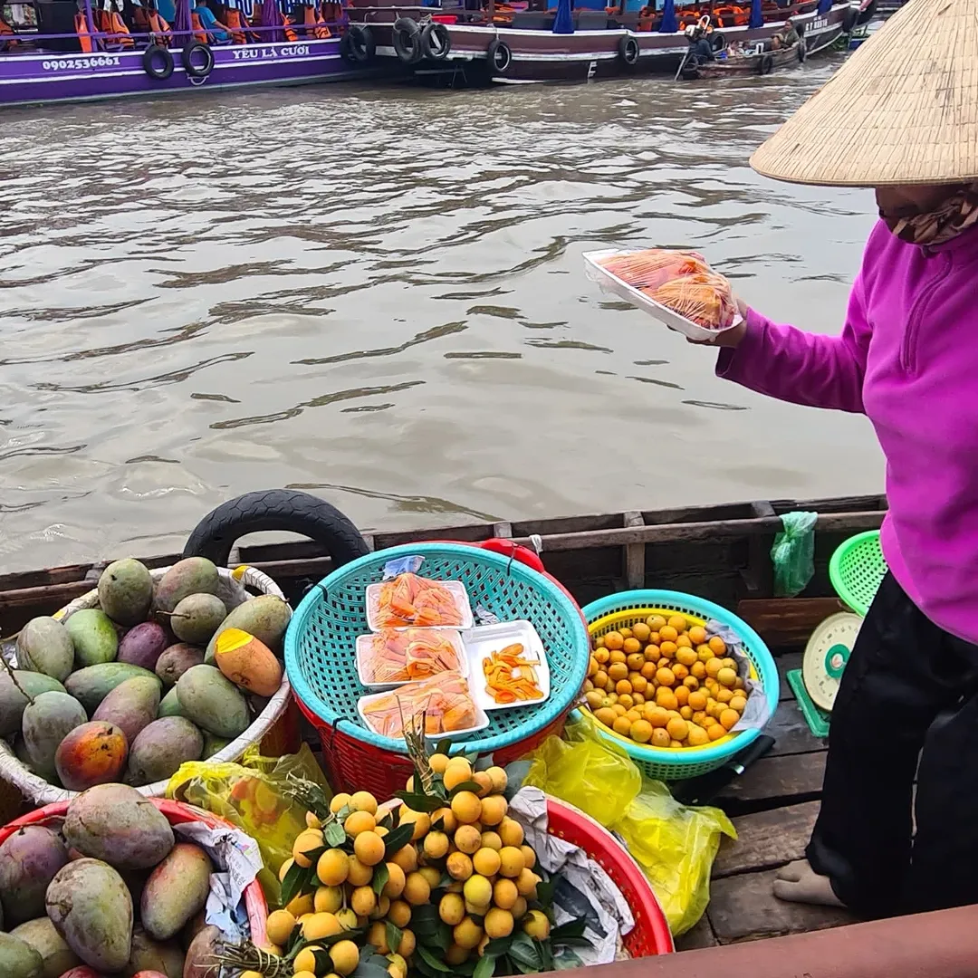Chợ nổi Cái Răng trong tour du lịch giỗ Tổ Hùng Vương