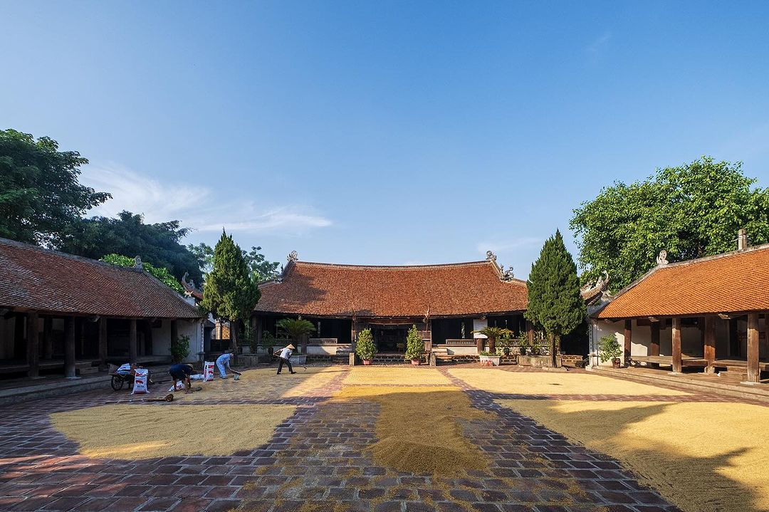 Một ngôi đình ở làng cổ Đường Lâm