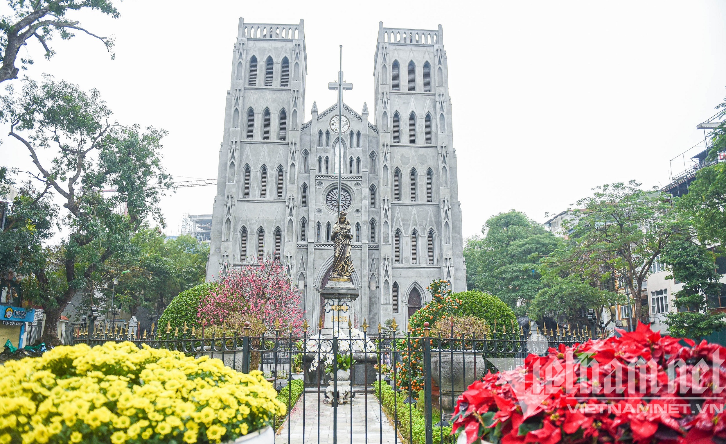 Nhà thờ Lớn Hà Nội kiến trúc Gothic