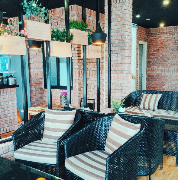 Chi tiết decor quán cà phê Hồ Tây