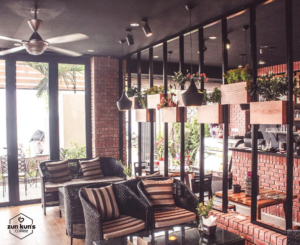 Không gian check-in quán cà phê Hồ Tây
