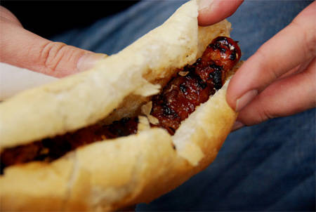 Bánh mì thịt xiên nướng thơm nức mũi