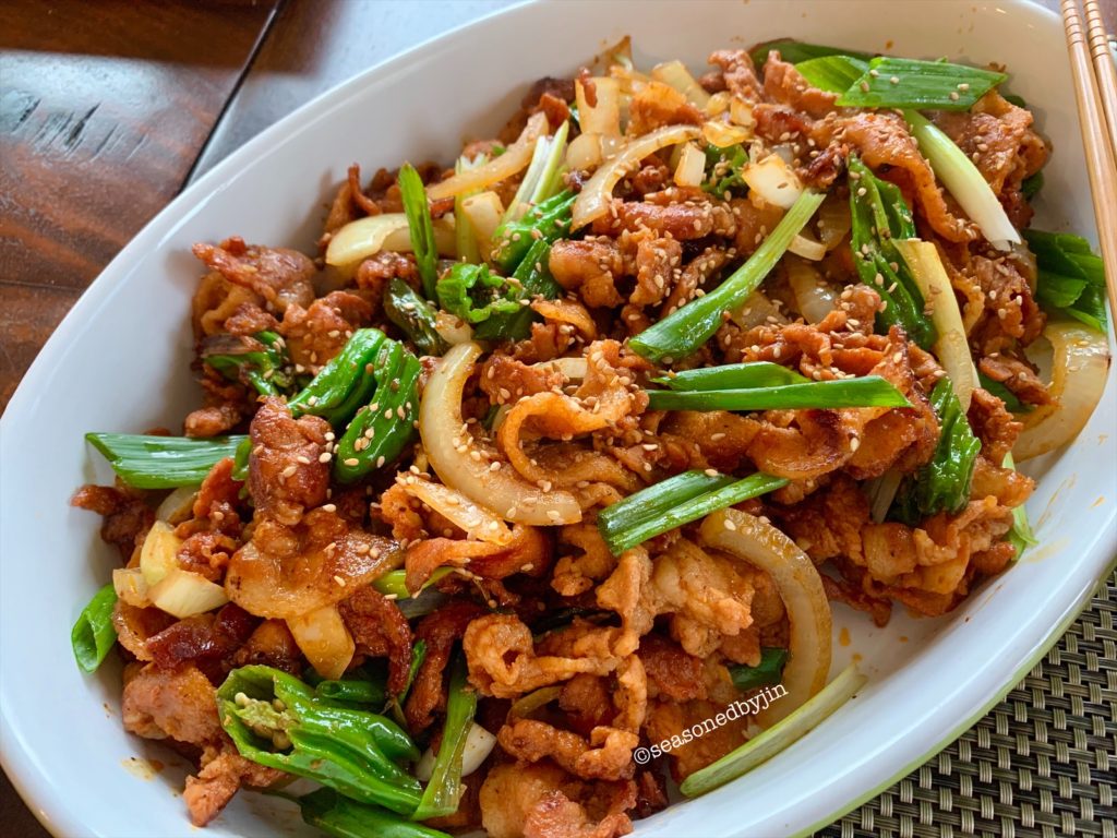 Thịt heo xào cay chuẩn vị Hàn Quốc