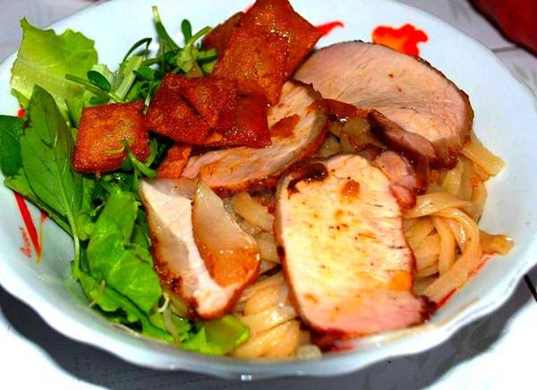 Tô cao lầu hấp dẫn tại Hội An hoài cổ