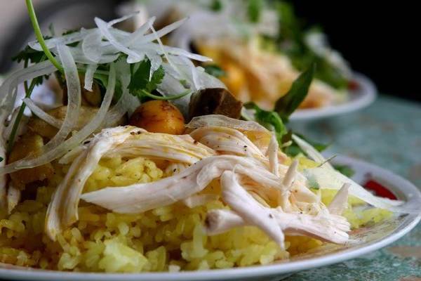 Cơm gà phố Hội đặc trưng tại Hội An hoài cổ