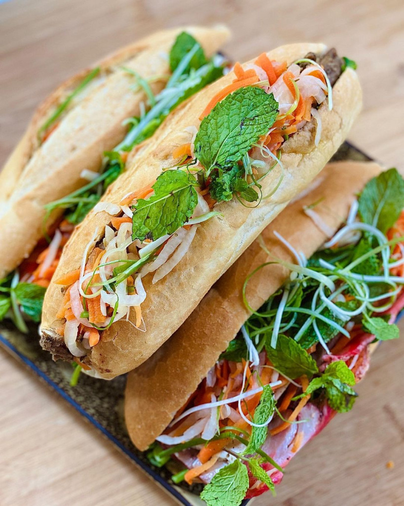 Bánh mì - đặc sản Hội An đầy ắp nhân