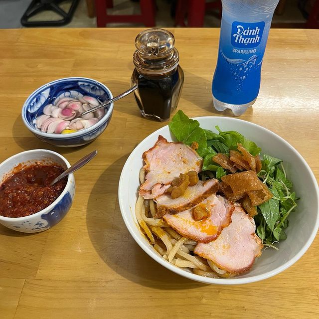 Cao lầu đặc sản Hội An