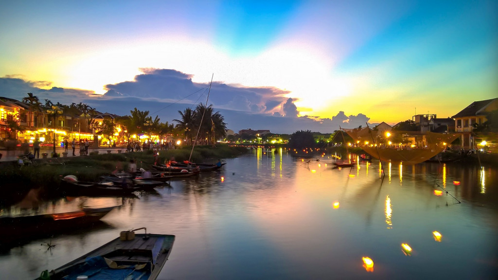 Sông Thu Bồn thơ mộng khi du lịch Hội An