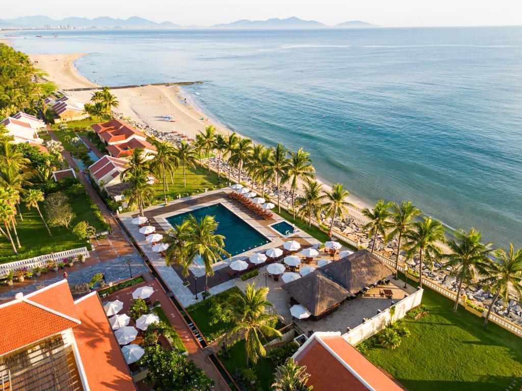 Bãi biển riêng tư của Victoria Hội An Beach Resort & Spa