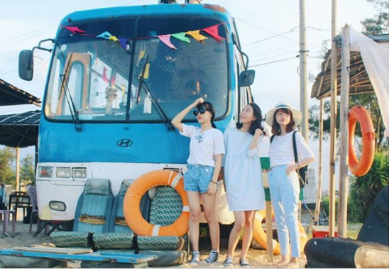 Không gian độc đáo tại Bus Café Huế