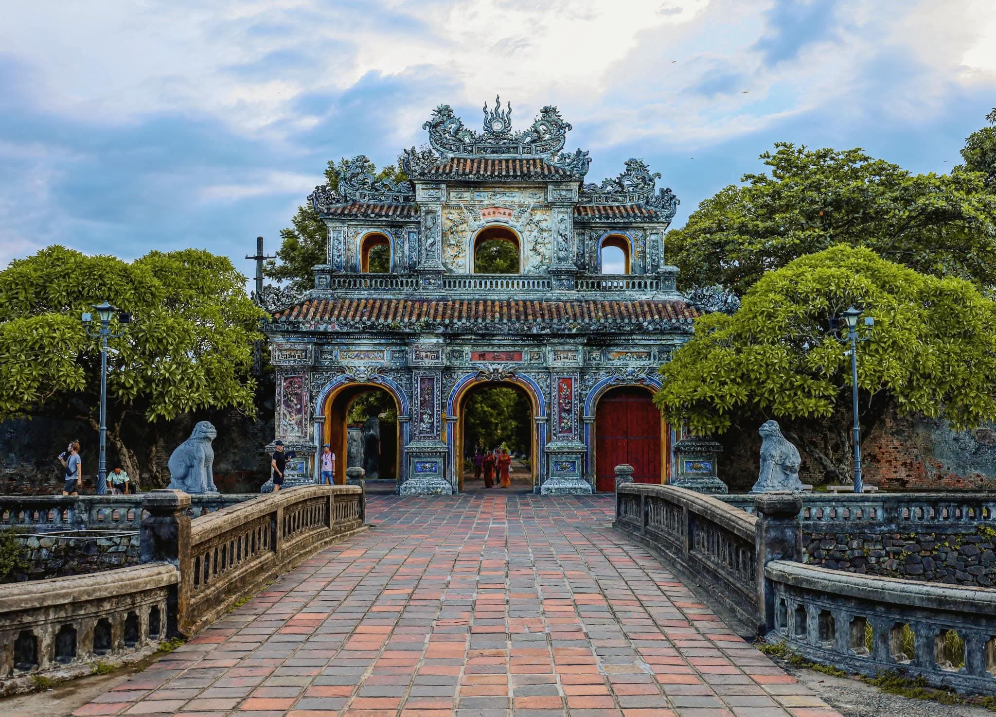 Du lịch Huế dịp Tết: Trải nghiệm lễ hội truyền thống và ẩm thực đặc sắc