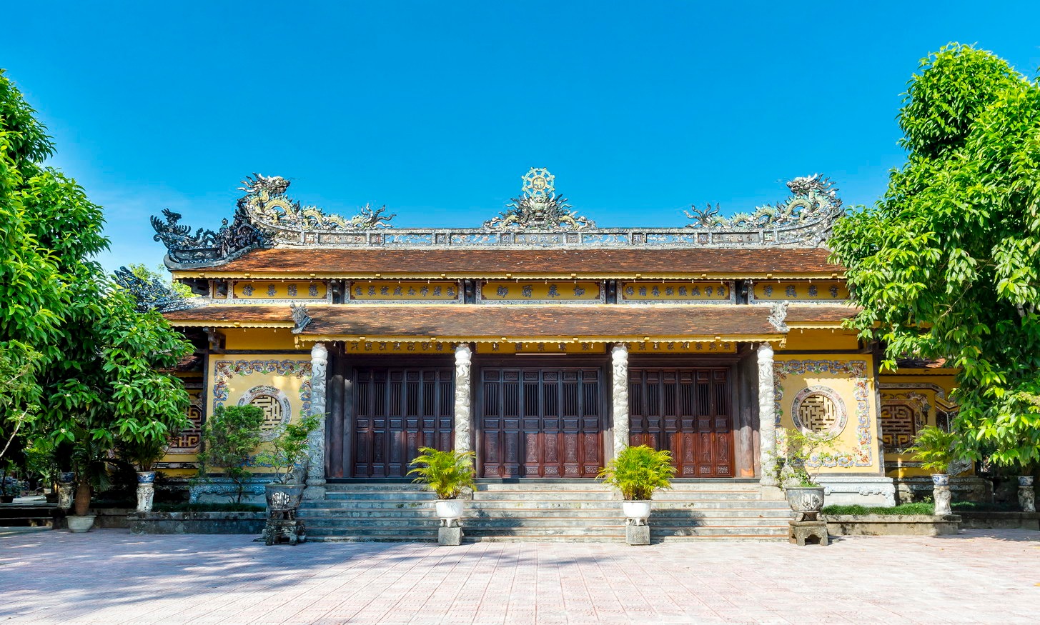 Chùa Báo Quốc thanh tịnh trong dịp Tết