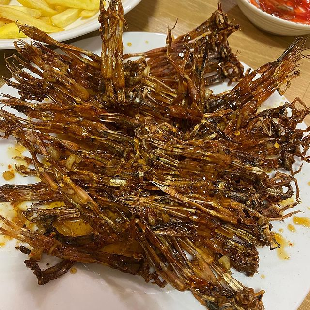 Khô nhái chiên mắm
