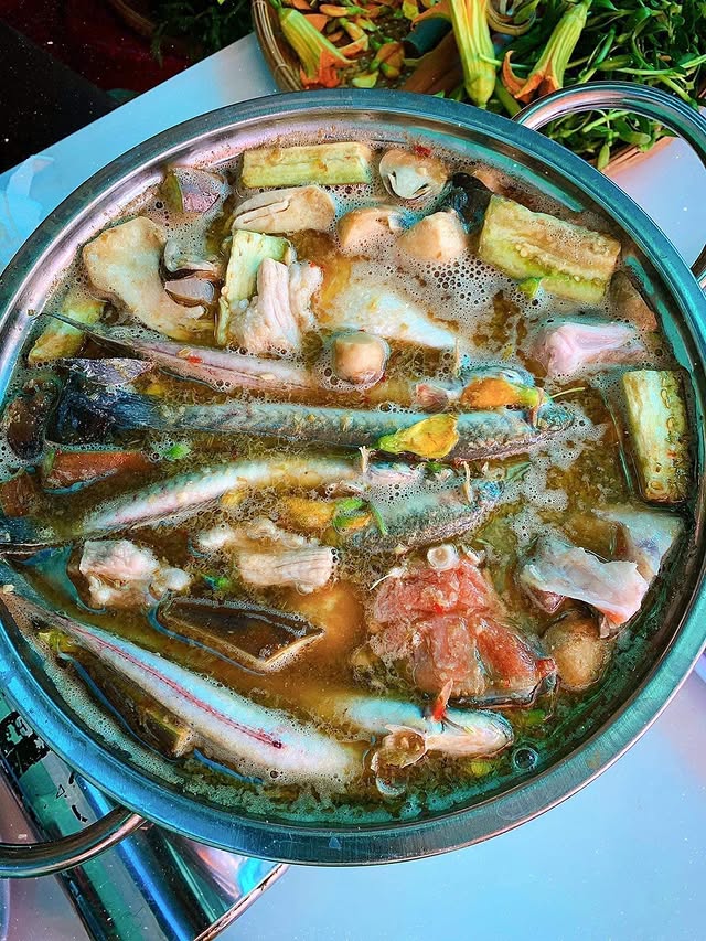 Lẩu cá kèo đặc sản miền Tây