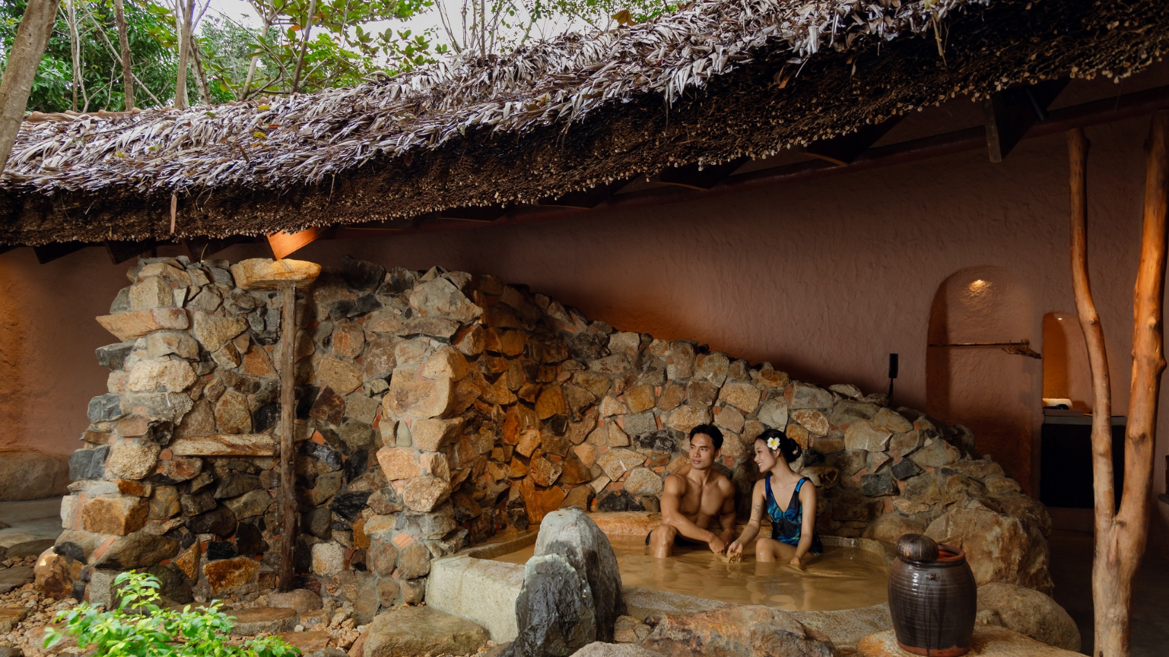 Dịch vụ tắm bùn thư giãn tại I-Resort Nha Trang