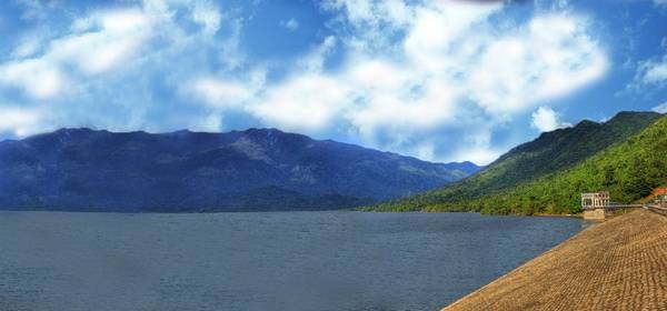 du lịch Nha Trang - Hồ Đá Bàn - hồ chứa nước lớn nhất của tỉnh Khánh Hòa.