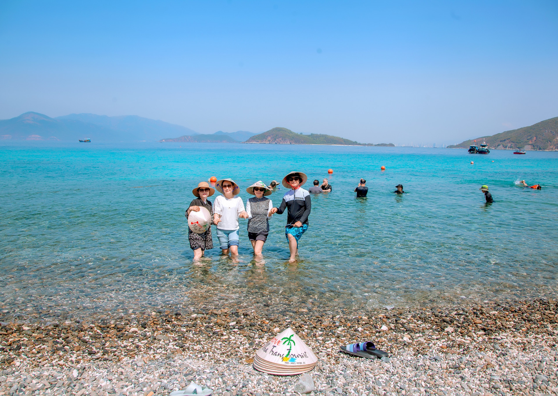 Khám phá bãi biển Nha Trang điểm hẹn mùa hè lý tưởng