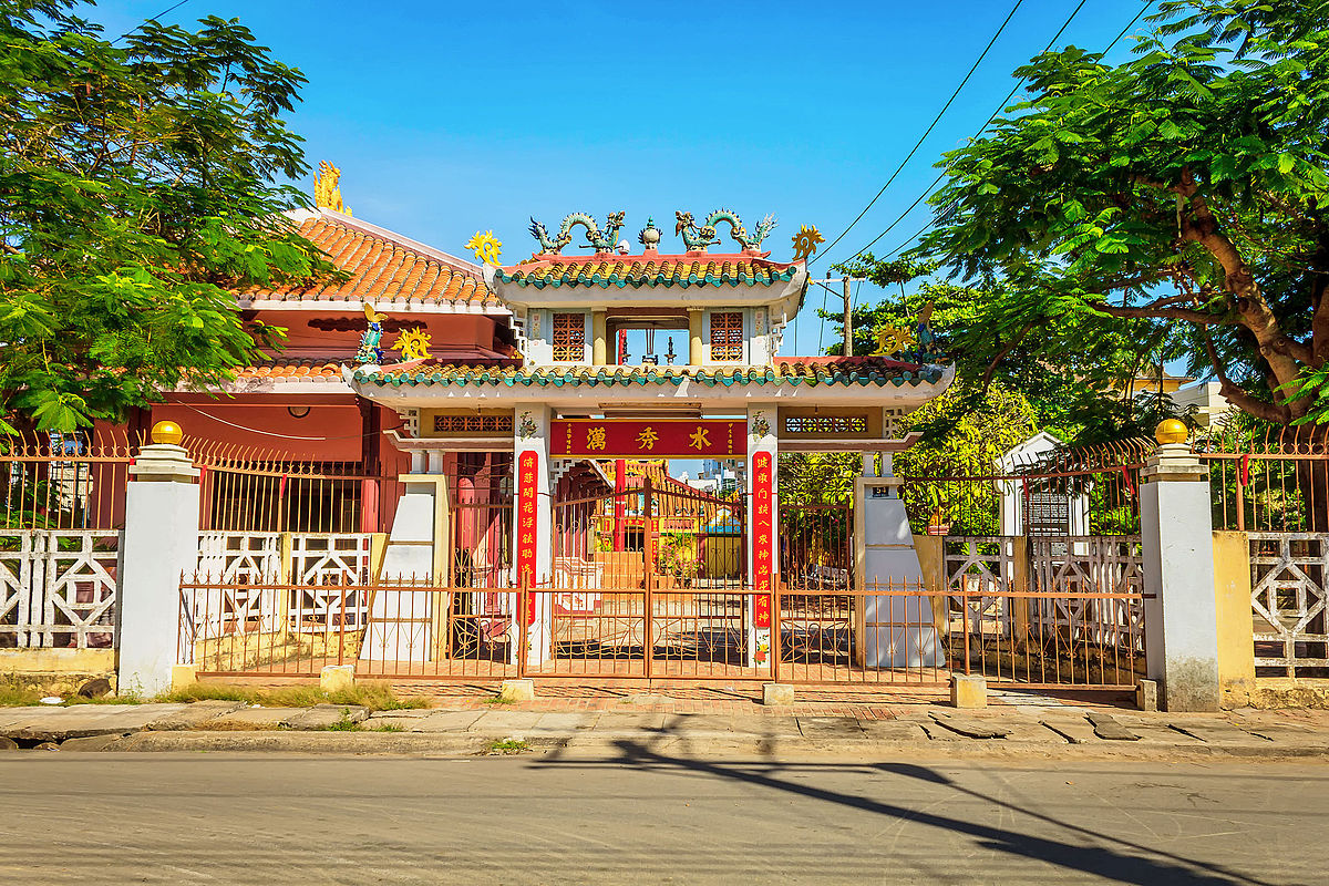 Dinh Vạn Thủy Tú thờ cá Ông tại Phan Thiết