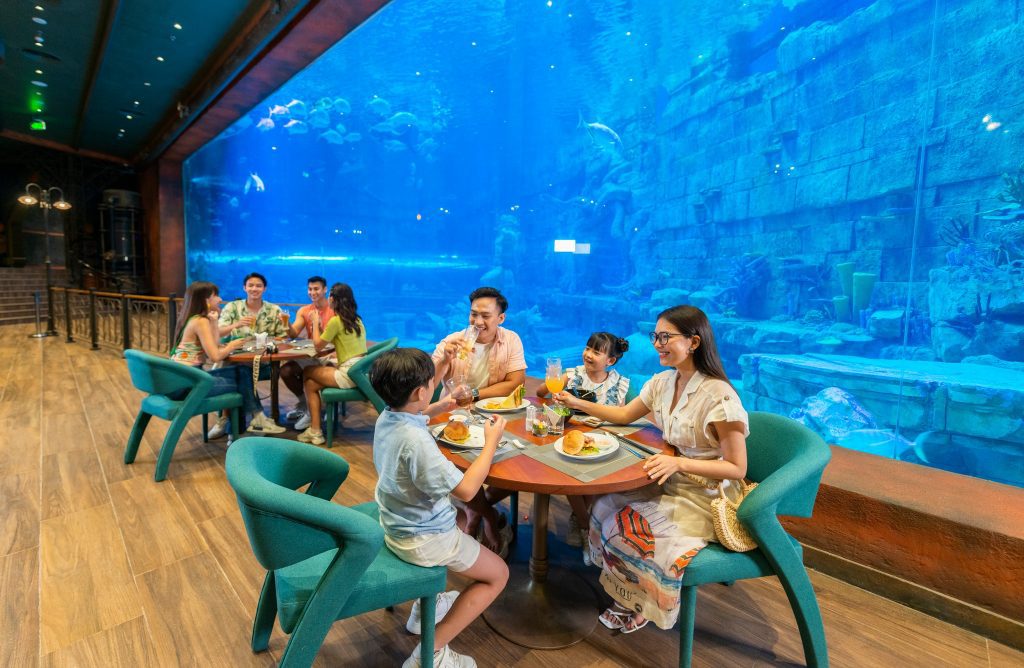 Nhà hàng Deep Sea VinWonders du lịch Phú Quốc