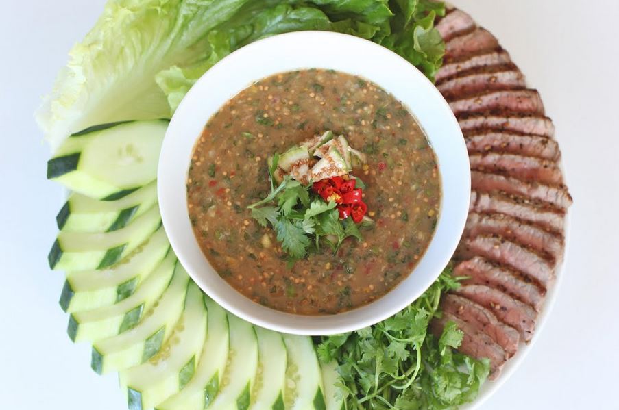 Mắm Prahok có mùi nhẹ hơn mắm tôm