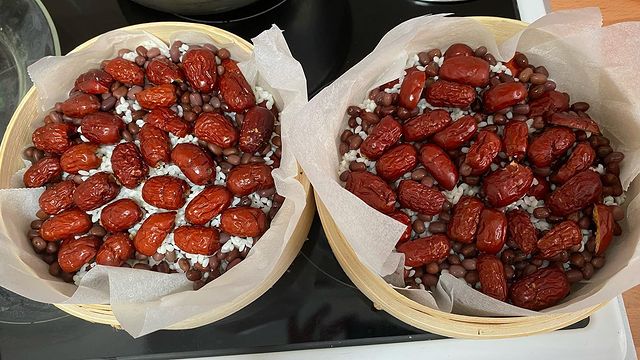 Du lịch Tân Cương - Bánh gạo nếp chà là