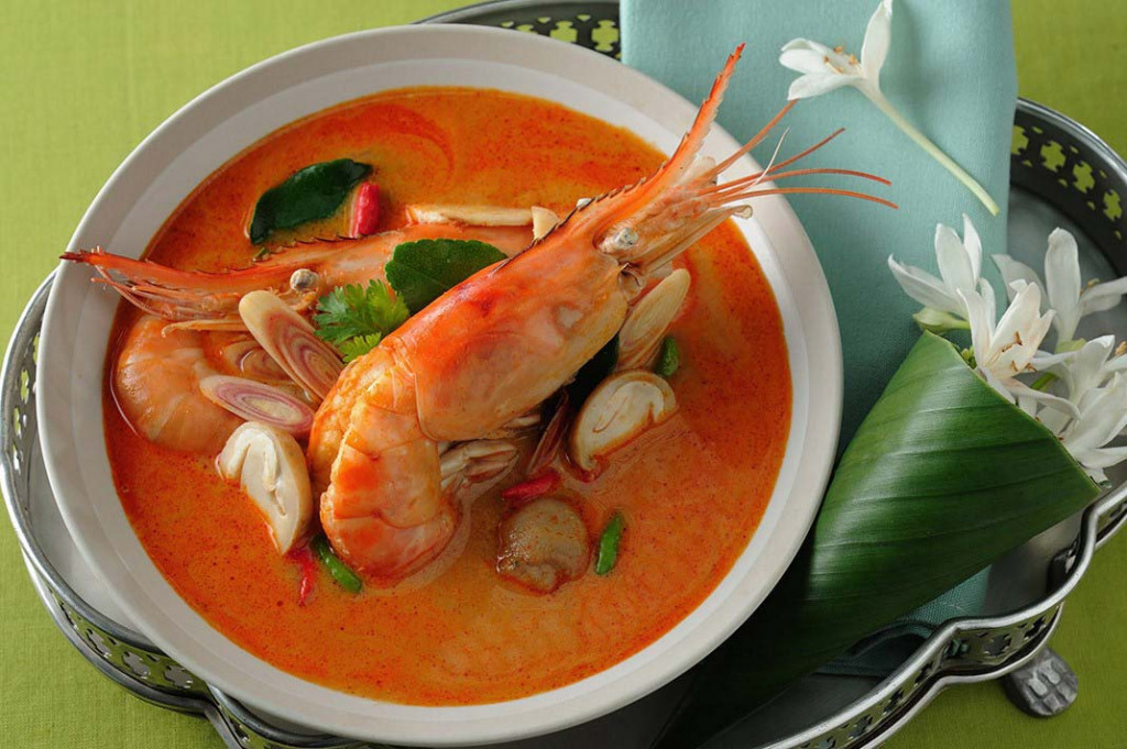 Tom yum được trang trí bắt mắt. Ảnh: VnExpress