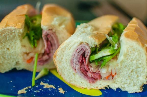 Hội An có món bánh mì ngon nổi tiếng.