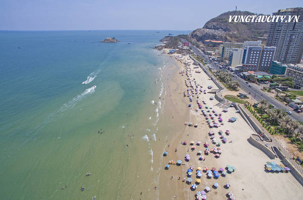 Du lịch Vũng Tàu đẹp ‘hút hồn’ du khách sau lệnh cấm ăn nhậu trên bãi biển