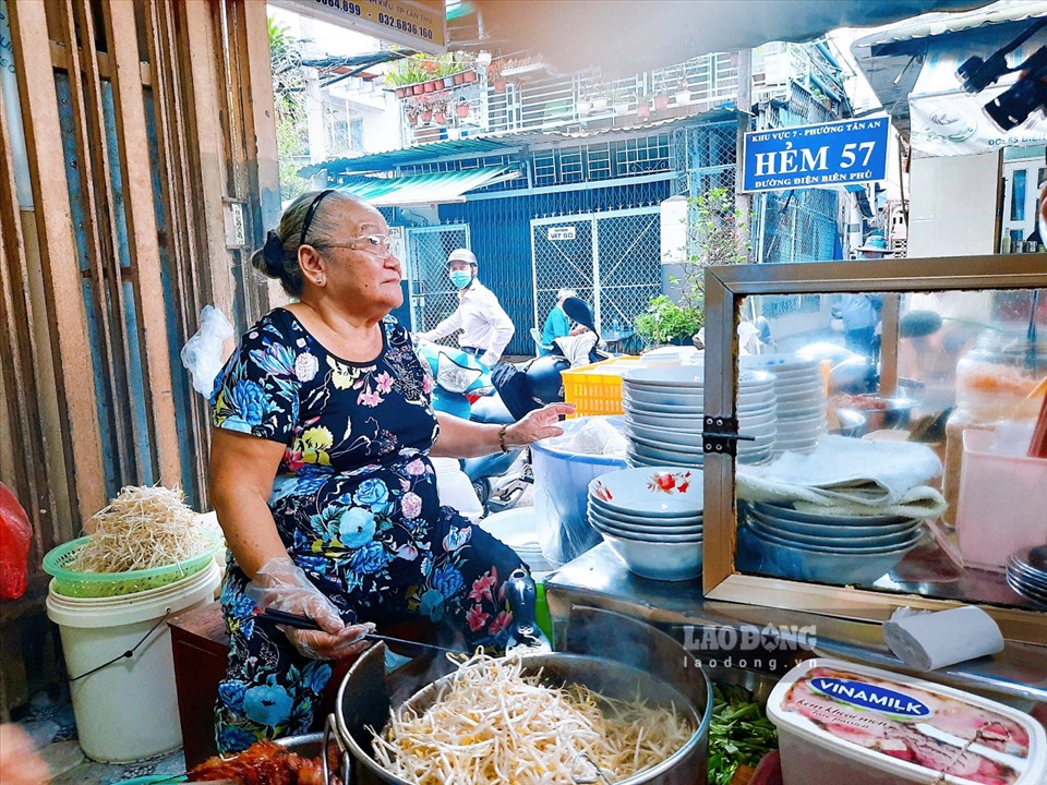 Bún thịt nướng dì Út trong ẩm thực Cần Thơ