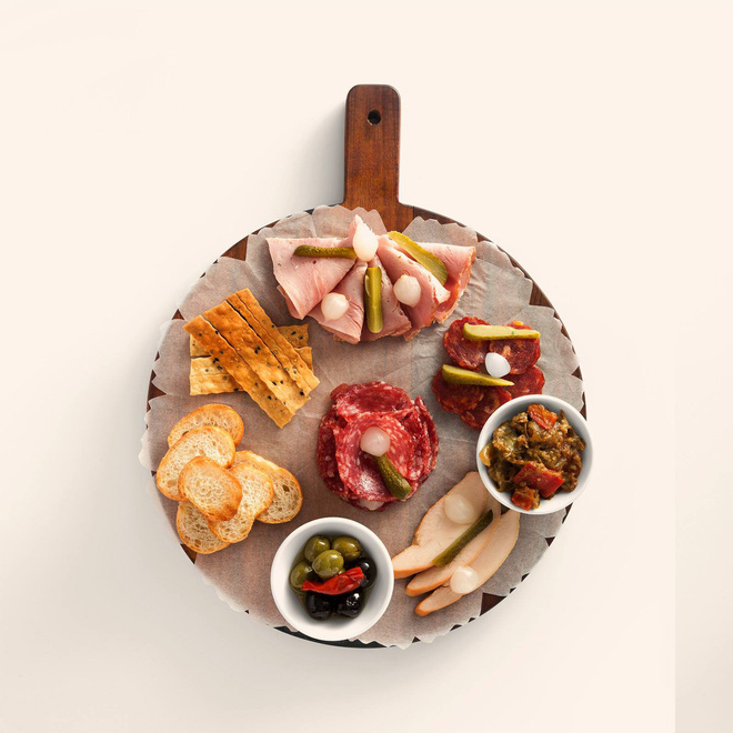 Món khai vị pate gà tại Eatery by L’Usine quán đồ Tây Sài Gòn
