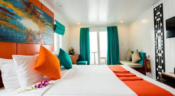 Nội thất được trang trí đơn giản nhưng không kém phần sang trọng. 