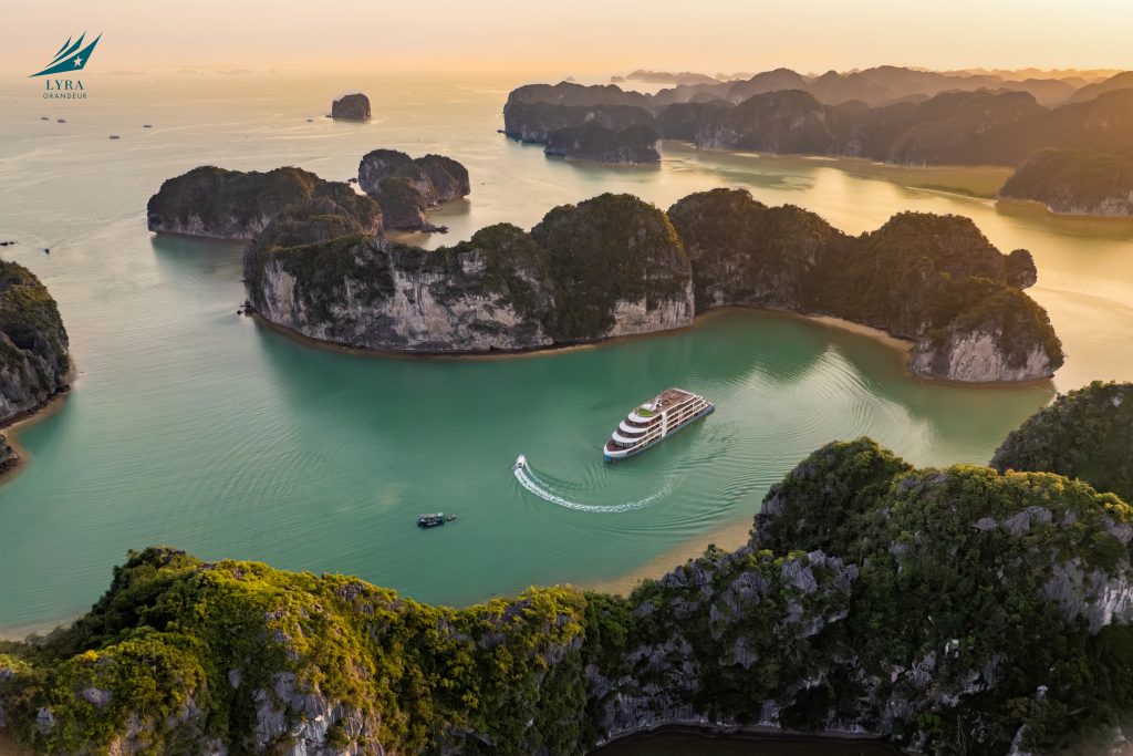 Trải nghiệm nghỉ dưỡng đẳng cấp trên du thuyền Lyra Grandeur