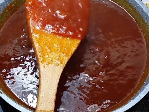 Nước sốt me chua ngọt cho đùi gà chiên sốt me
