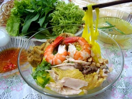 Mì Quảng Quảng Ngãi đủ màu sắc hấp dẫn. (Nguồn: Internet)