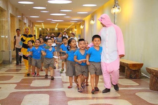 Rạp chiếu phim 4D và lớp học làm gốm tại đường hầm ra biển Đà Nẵng