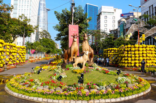 Thời gian khai mạc đường hoa Tết Sài Gòn 2015