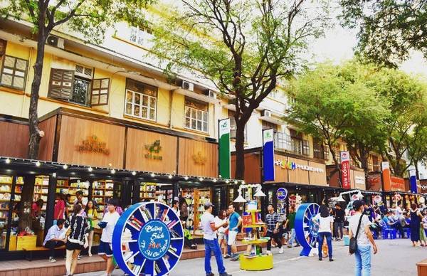 Hình ảnh Đường sách Nguyễn Văn Bình Sài Gòn