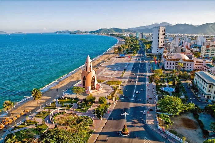 duong-tran-phu-nha-trang-ivivu