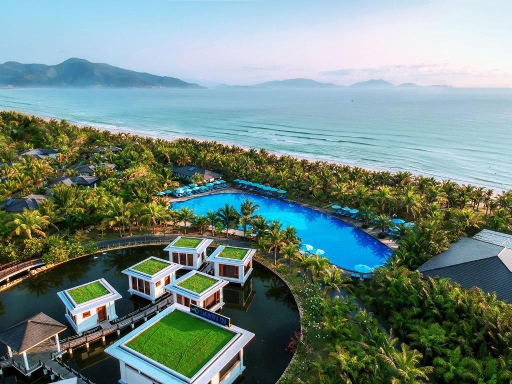 Khu nghỉ dưỡng Duyên Hà Cam Ranh – resort 5 sao thơ mộng bên Bãi Dài