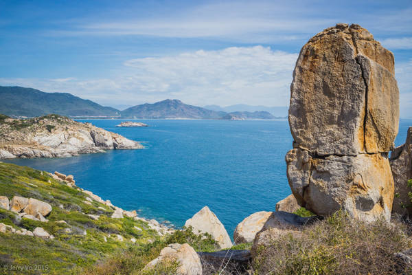 Cắm trại bãi biển Bình Tiên hoang sơ