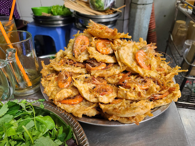 Bánh gối ngon trong ẩm thực đường phố Hà Nội