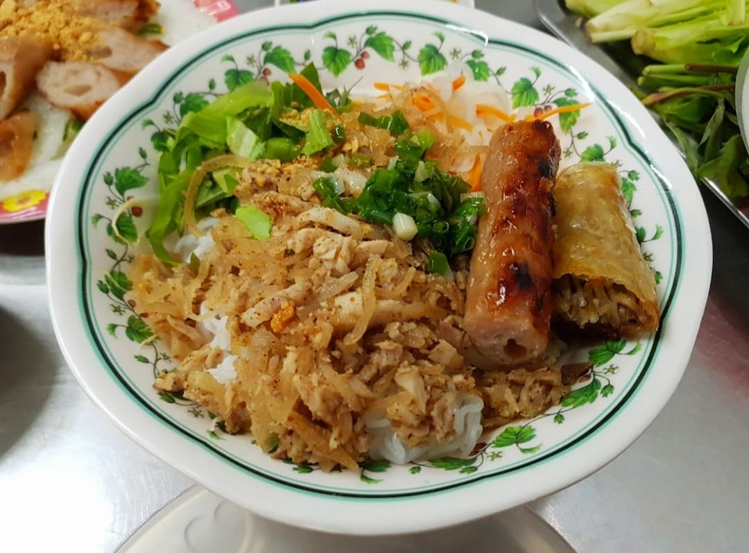Nem nướng Thanh Vân đặc sản Cần Thơ