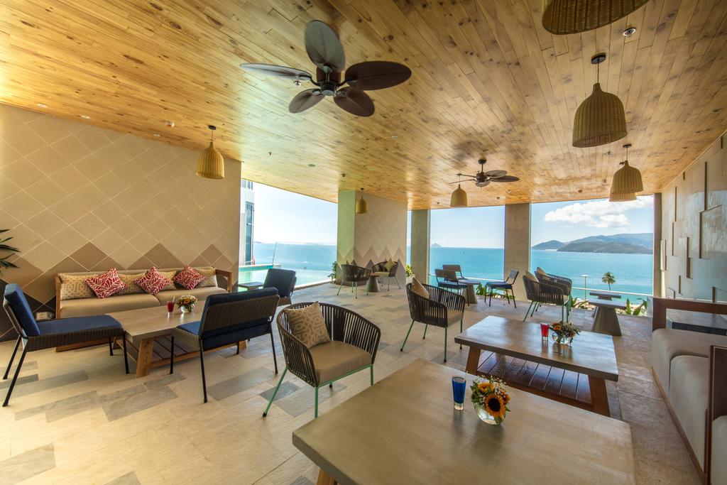 Nội thất phòng nghỉ hiện đại tại Eastin Grand Nha Trang