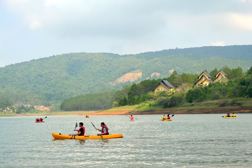 Hồ bơi Edensee Lake Resort & Spa Đà Lạt